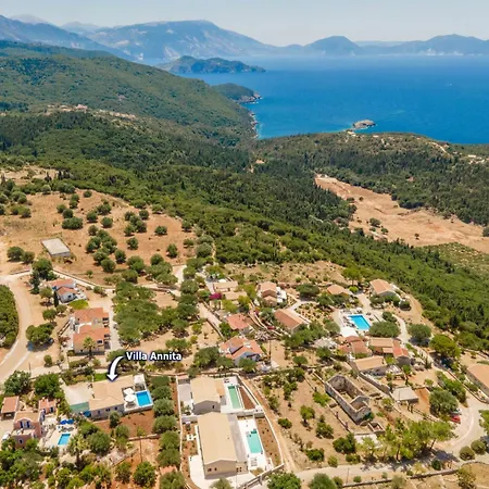 Annita By Tzamarelata